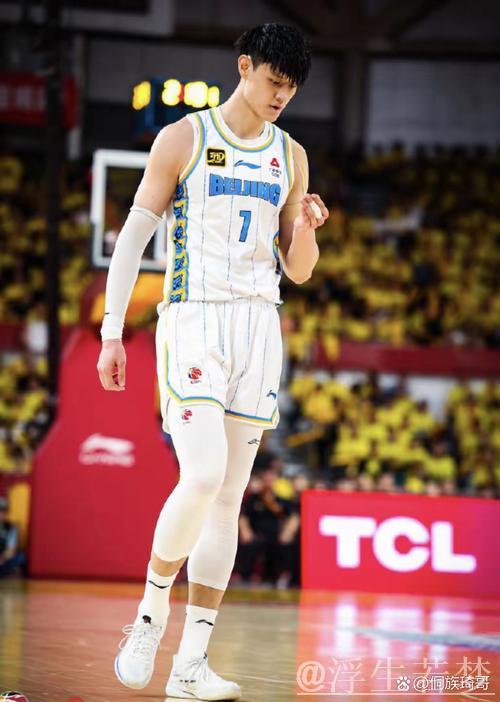 曾凡博因伤赛季提前结束 需休养2至3个月